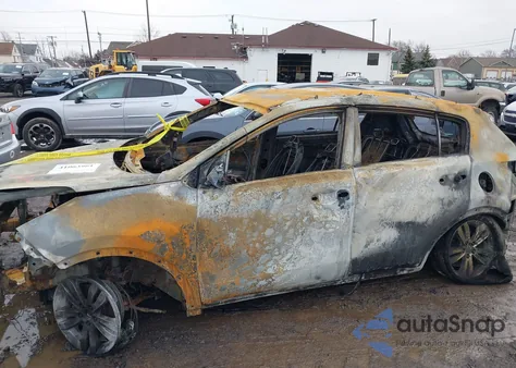 2017 Kia Sportage Lx z USA, uszkodzony, nr VIN KNDPM3ACXH7224747